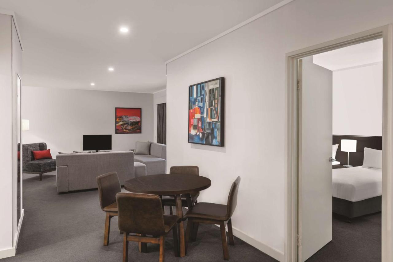 Adina Apartment Hotel Perth Barrack Plaza Екстериор снимка