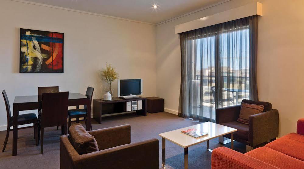 Adina Apartment Hotel Perth Barrack Plaza Екстериор снимка