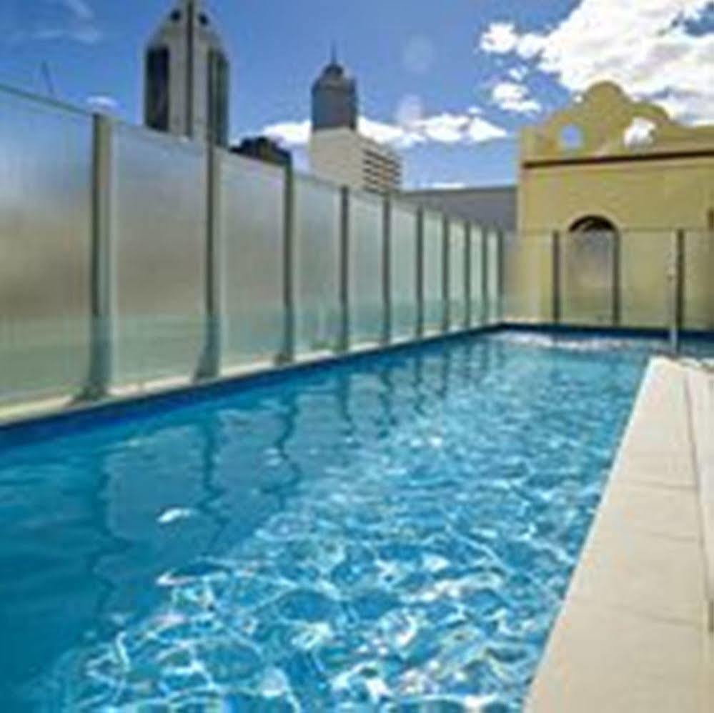 Adina Apartment Hotel Perth Barrack Plaza Екстериор снимка