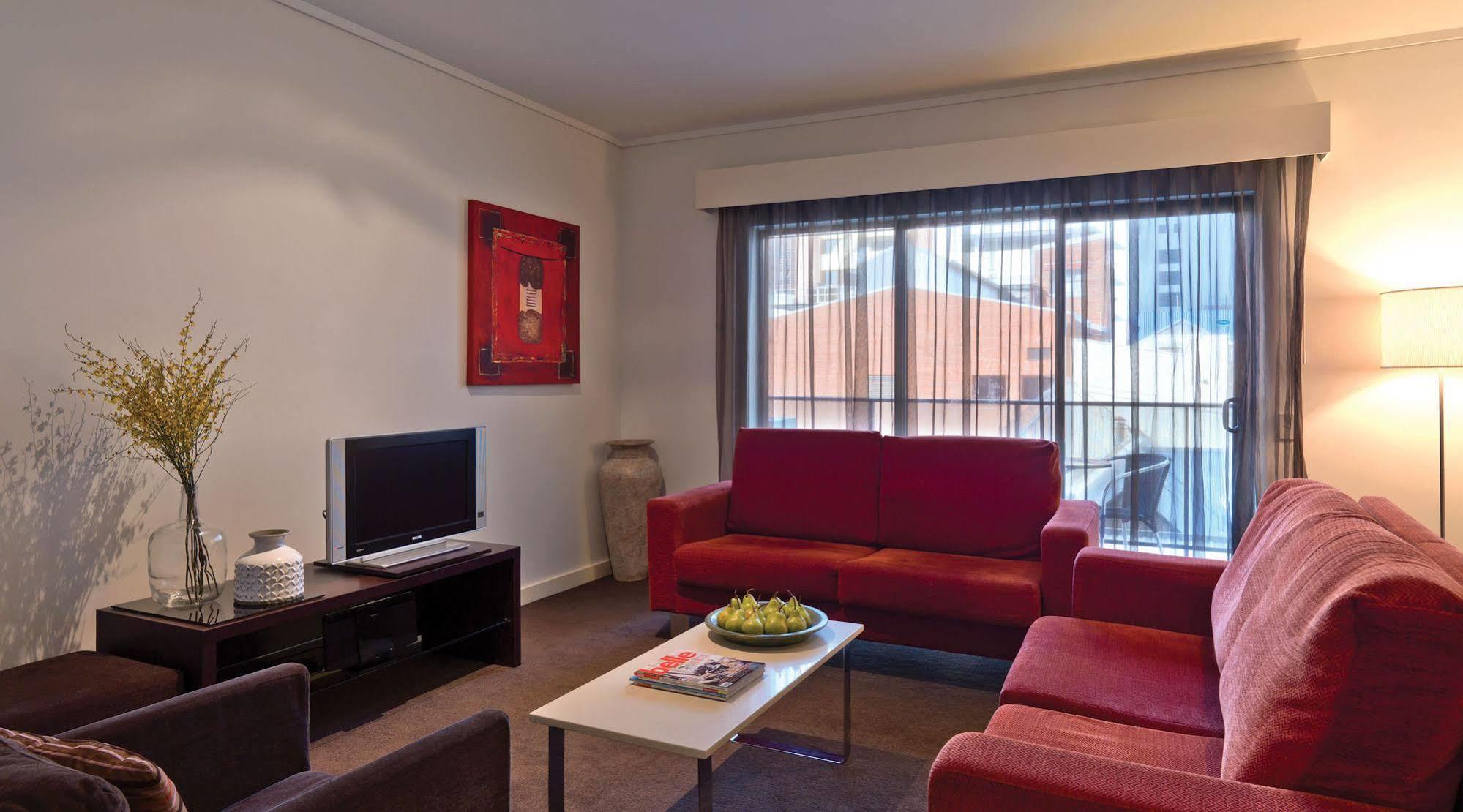 Adina Apartment Hotel Perth Barrack Plaza Екстериор снимка