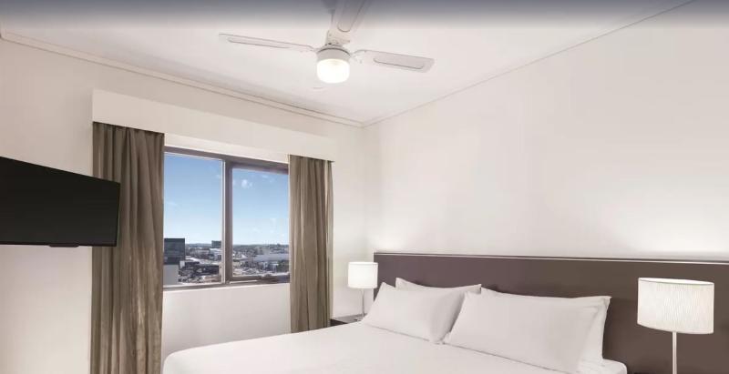 Adina Apartment Hotel Perth Barrack Plaza Екстериор снимка